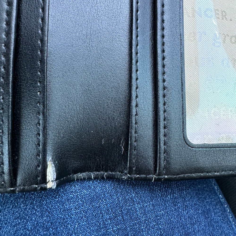 Kate Spade Wallet - Picture 5 of 5